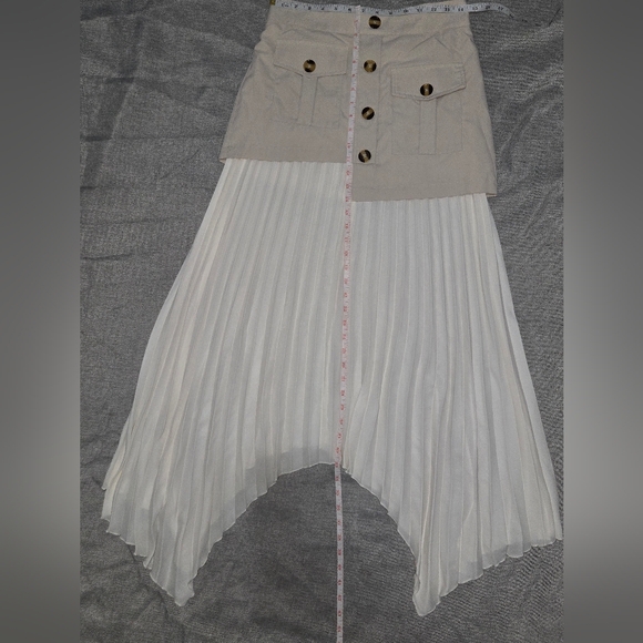 NWT Commense Patchwork Asymmetrical Pleated Midi Skirt Size Medium - Picture 5 of 8